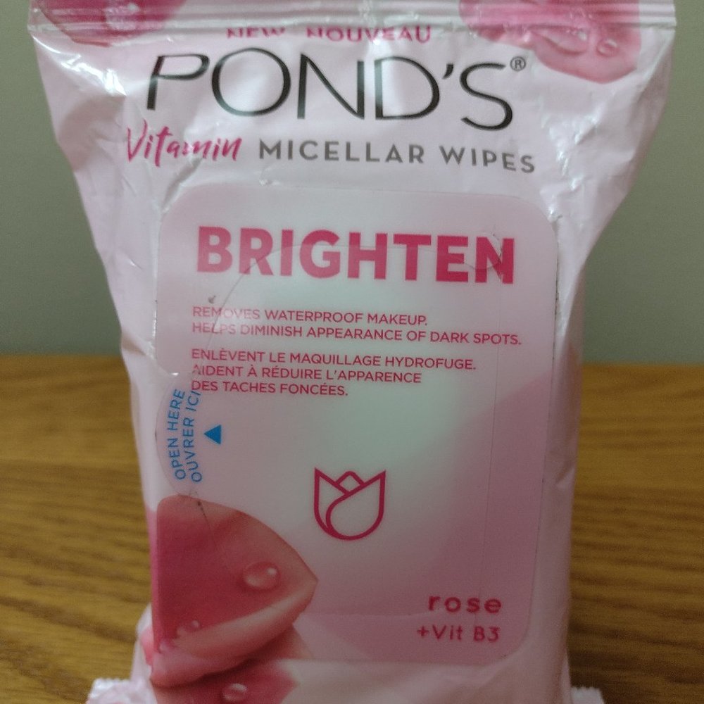 Pond's Vitamin Micellar Brighten Makeup Remover 25 Facial Wipes Discontinued